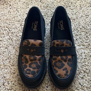 Toms Cara Loafers with Leopard-Print